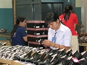 Canada imposes anti-dumping duties on Vietnam’s shoes
