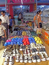 EU proposes extending anti-dumping tax on China shoes