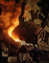 Traders urge for steel production cuts to support sliding prices