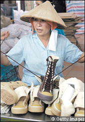Mandelson steps back from Asian shoe duties