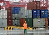 China Becomes Biggest Exporter