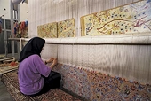 Iran's carpet industry floored by U.S. sanctions