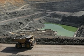 Australia Governing Party Backs End to India Uranium Export Ban