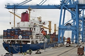 US bill targeting Chinese subsidies goes to Obama