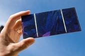China Sunergy mulls U.S. plant to tackle anti-dumping tariffs