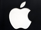 U.S. Trade Commission mulling possible ban on Apple imports from Asia