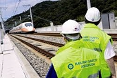 China scraps import duties for advanced components