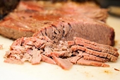 Japan agrees to lift embargo on Polish beef
