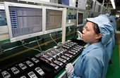 U.S. warns China against dragging out technology trade deal