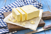 Japan proposes low-tariff quotas for butter imports under TPP