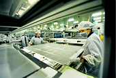 Chinese Solar Giant Announces U.S. Plant Week After Trump Tariffs