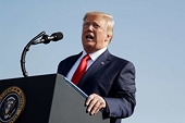 Trump Delays China Tariff Increase as Trade Talks Approach