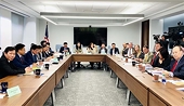 Room for Vietnam-US farm produce trade remains huge: roundtable