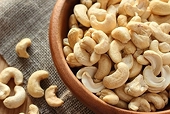 Cashew nut exports to thrive in year-end months: insiders