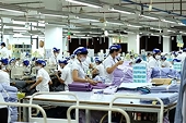 Textile exports rise, but orders weaken